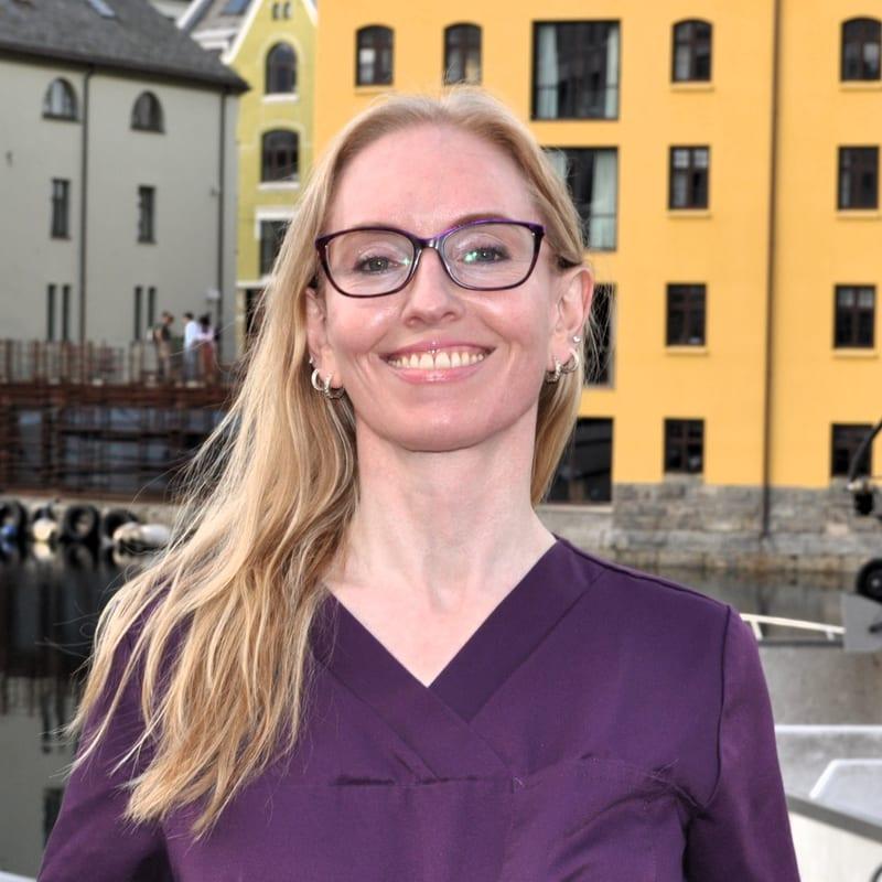Marie Granmo, Tannlege MNTF ved Korsegata Tannhelse
